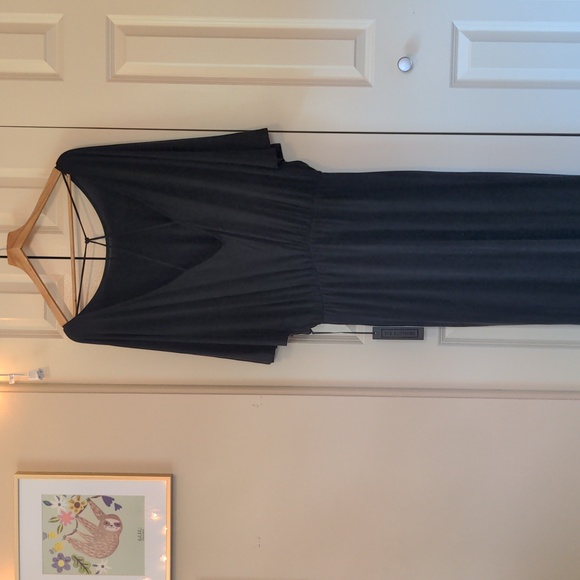 Young Fabulous & Broke Dresses & Skirts - Young Fabulous and Broke YFB Maxi Dress in Black Size L
